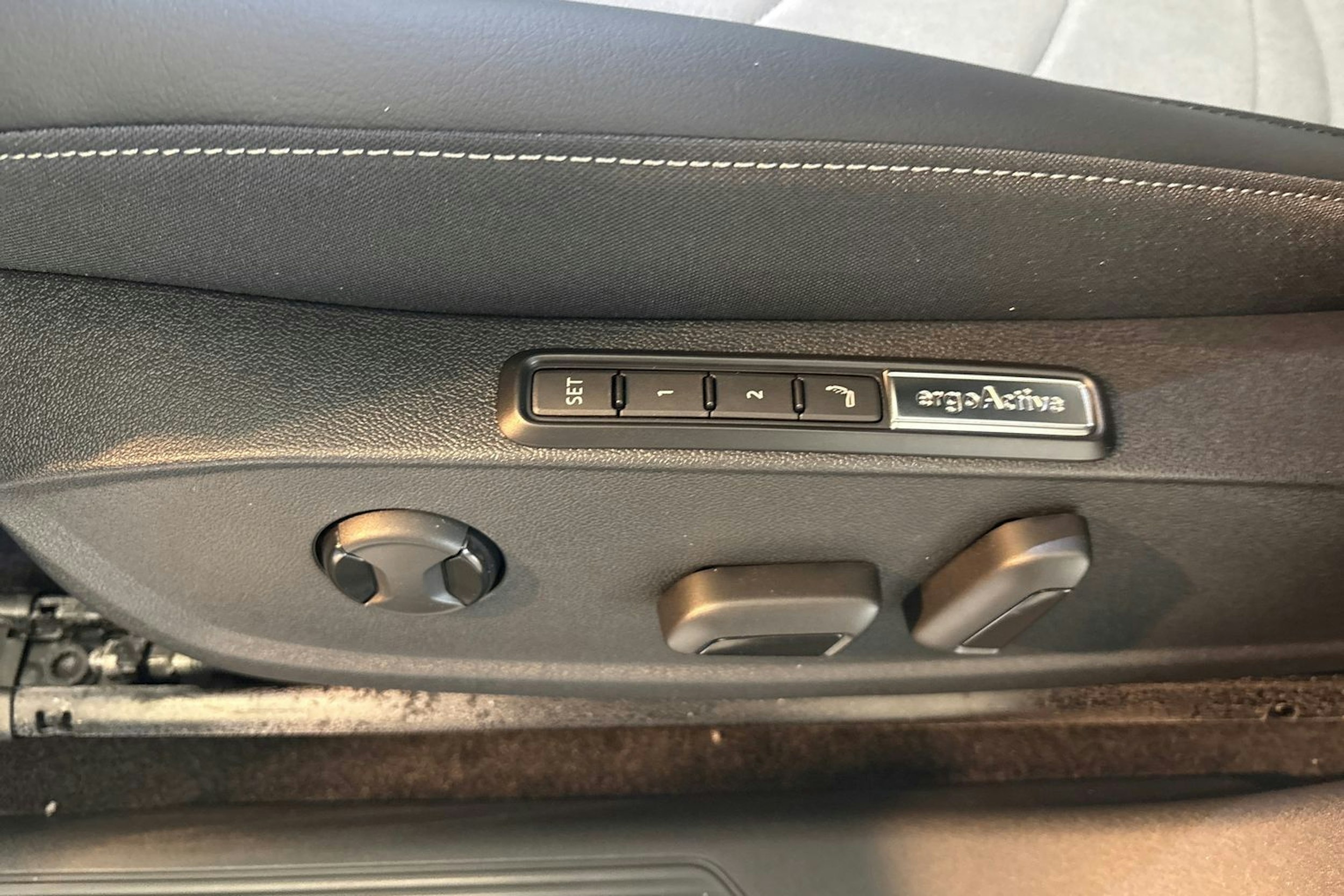 valkoinen Volkswagen ID.3 2026 kuva 12.