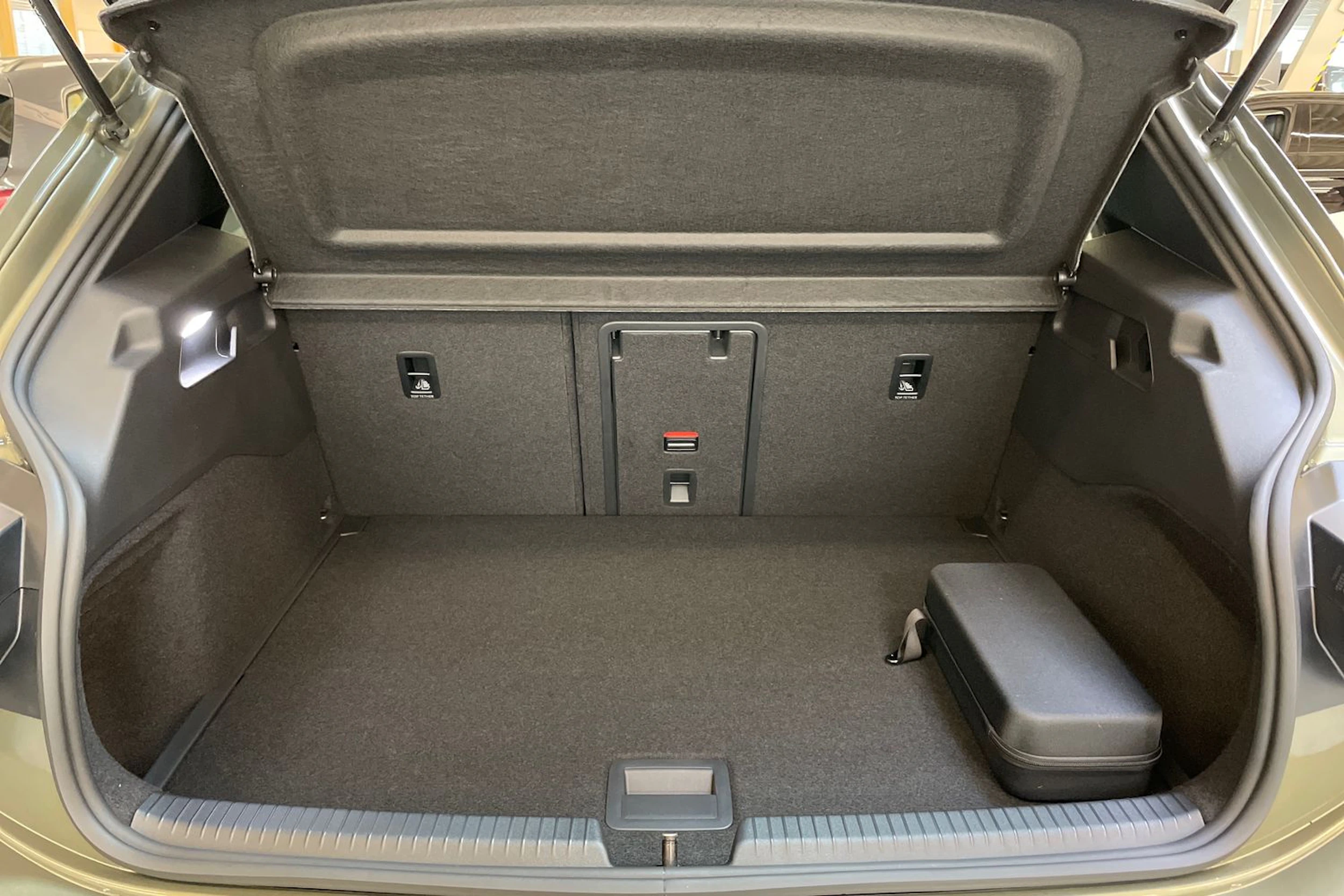 vihreä Volkswagen ID.3 2026 kuva 16.