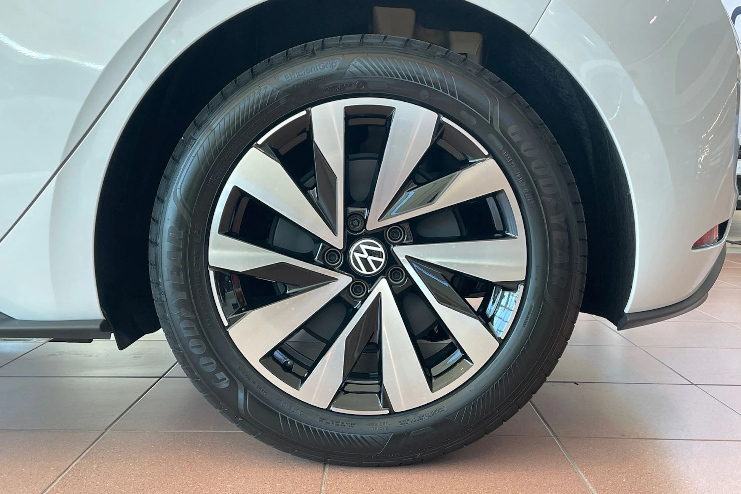 valkoinen Volkswagen ID.3 2026 kuva 9.