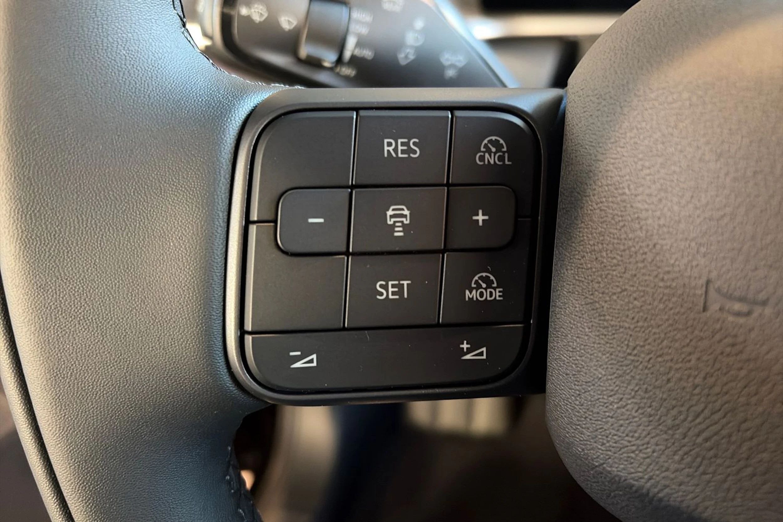 musta Volkswagen ID.3 Neo 2026 kuva 15.