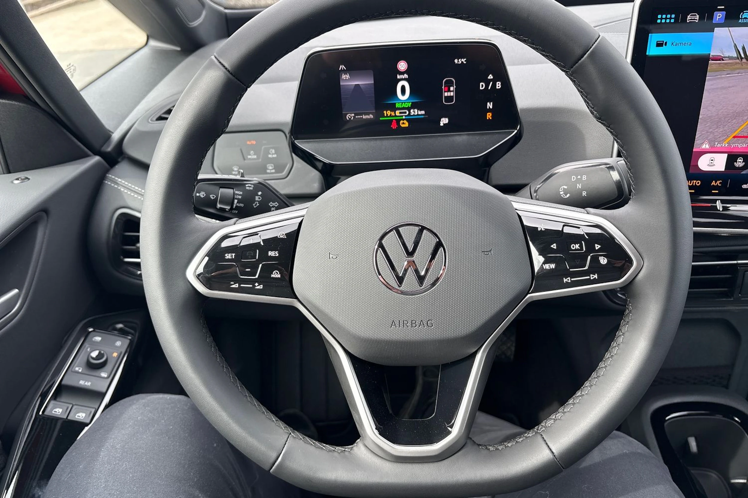 punainen Volkswagen ID.3 2026 kuva 14.