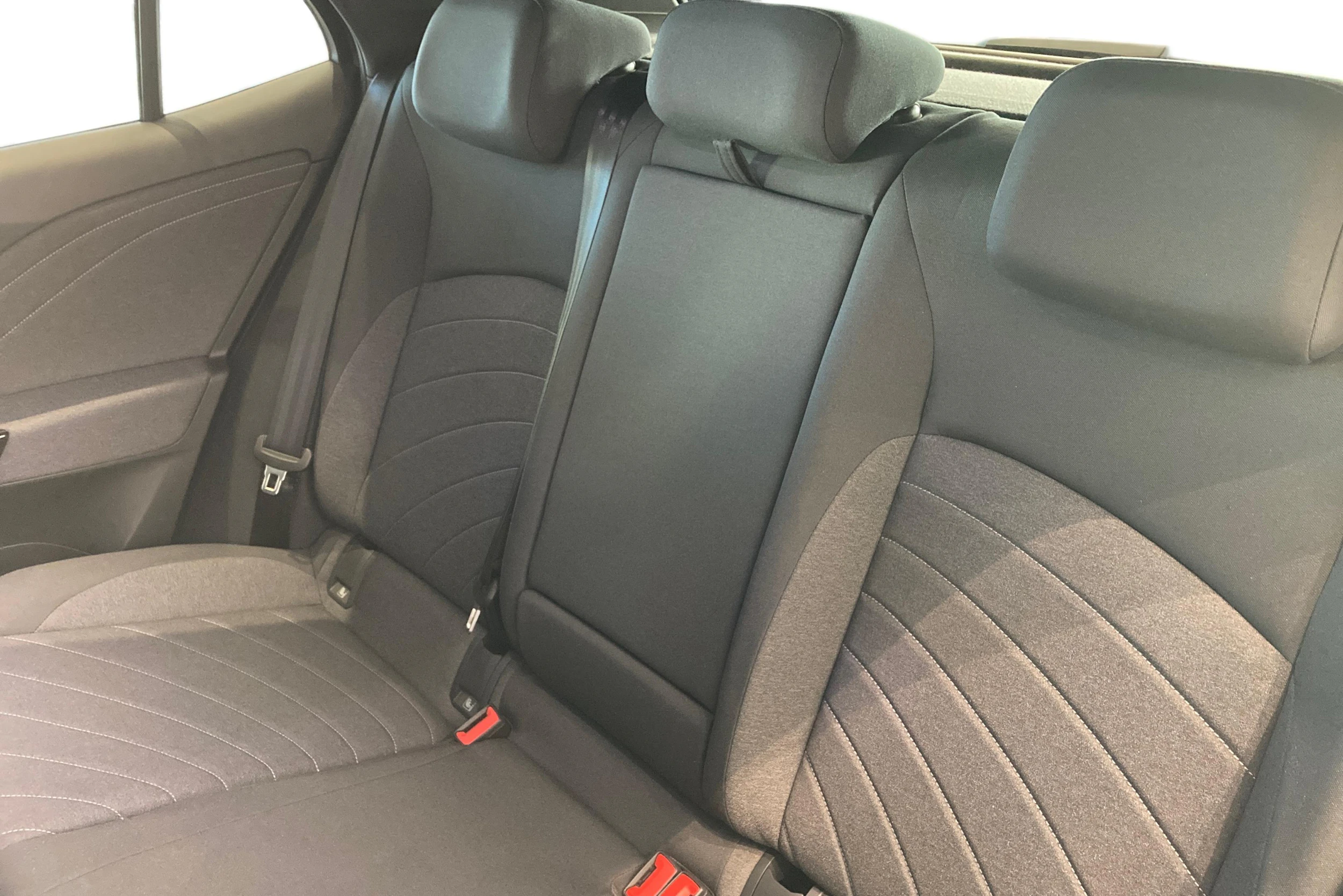 musta Volkswagen ID.3 2026 kuva 8.