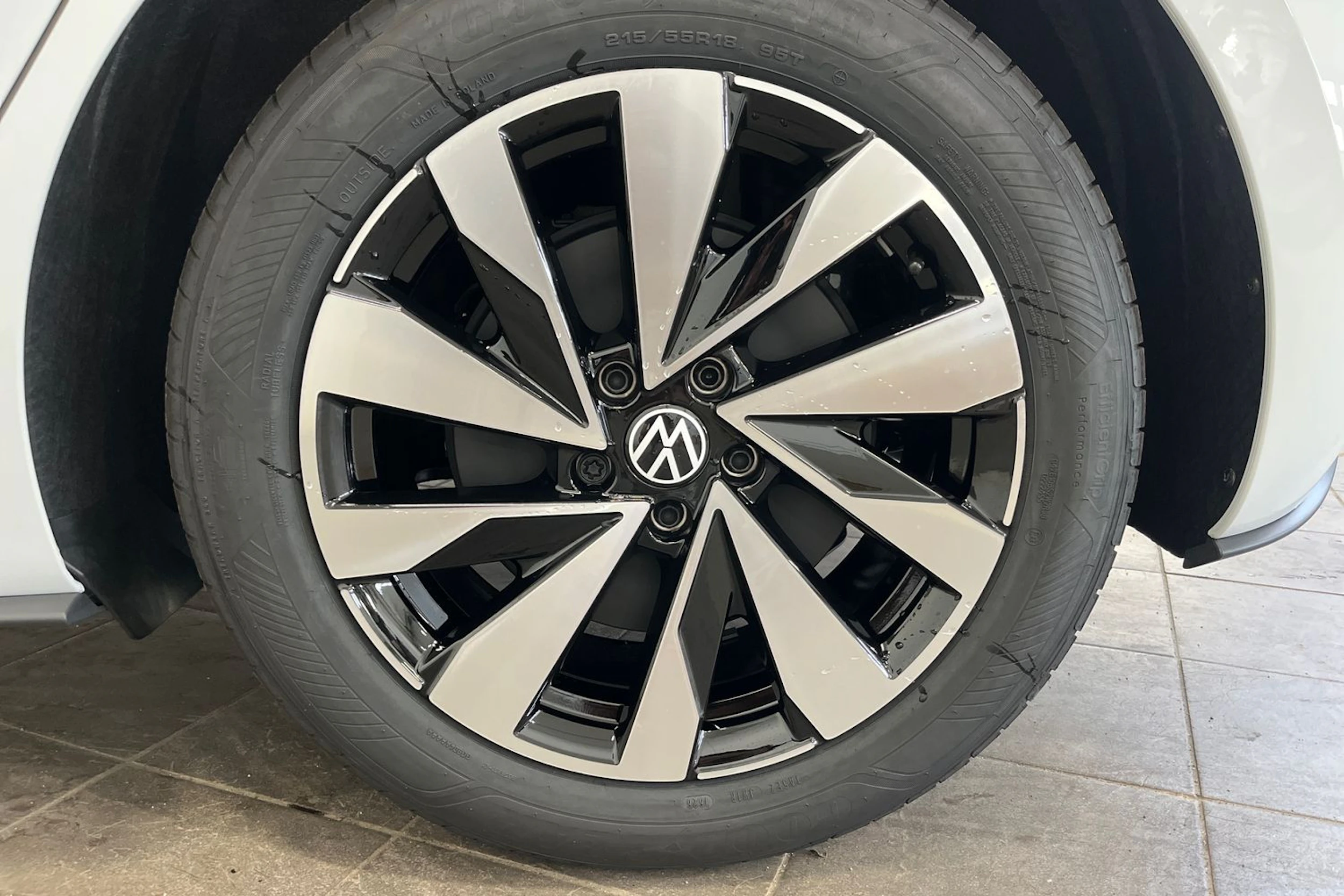 valkoinen Volkswagen ID.3 Neo 2026 kuva 10.
