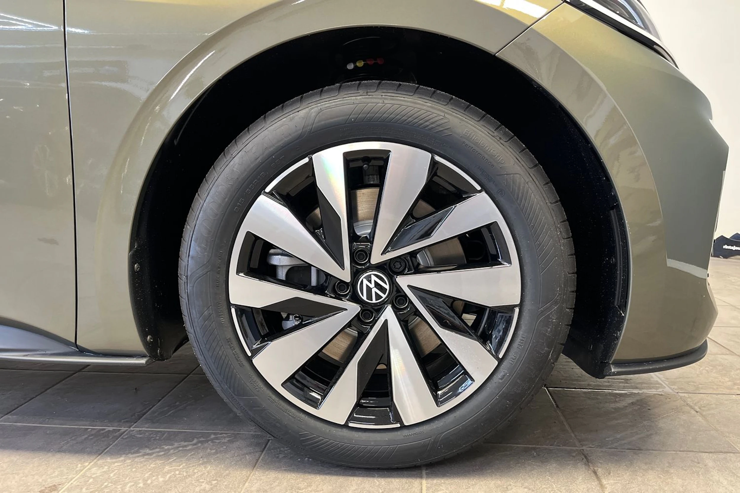 vihreä Volkswagen ID.3 Neo 2026 kuva 10.