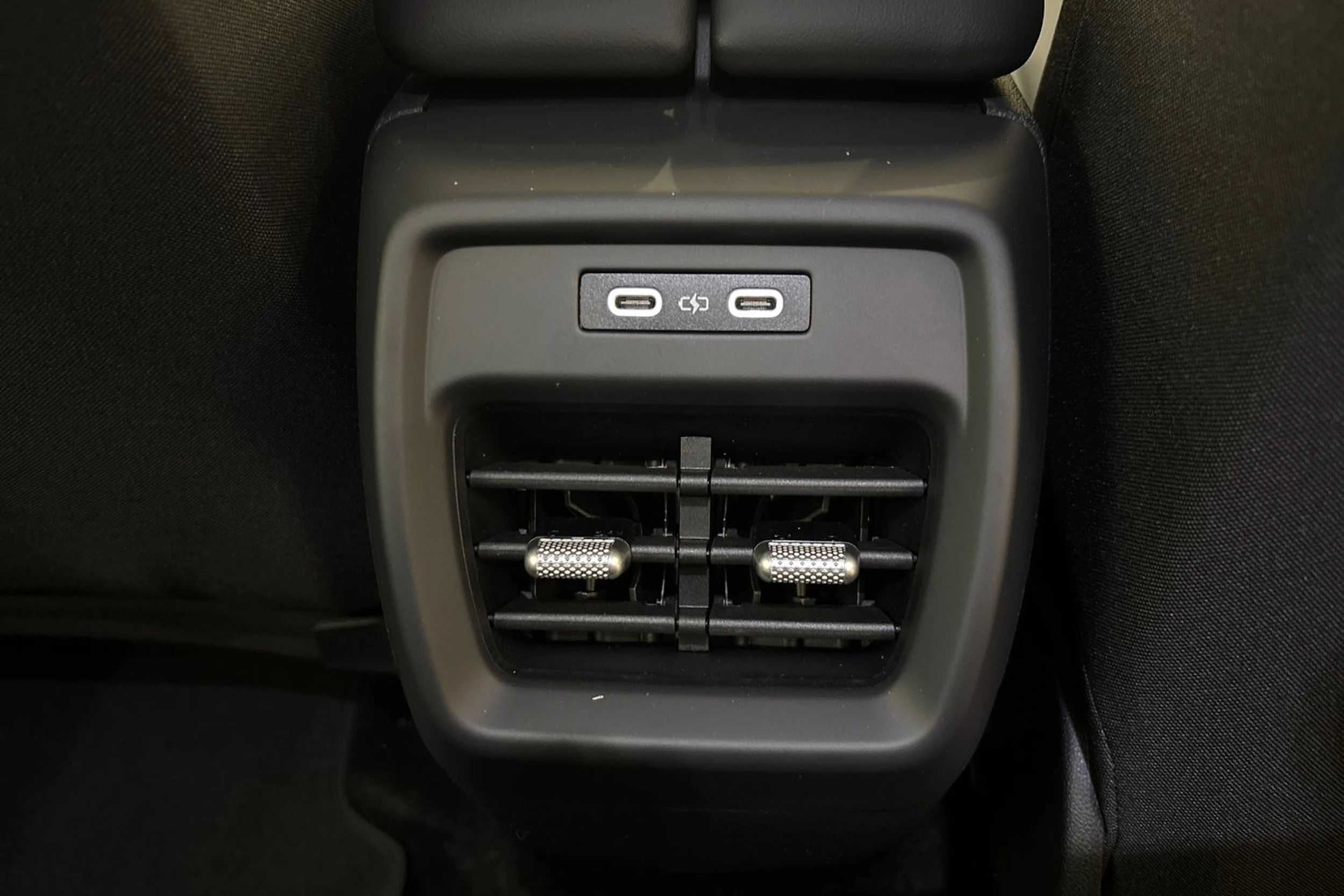 harmaa Volkswagen ID.3 Neo 2026 kuva 13.
