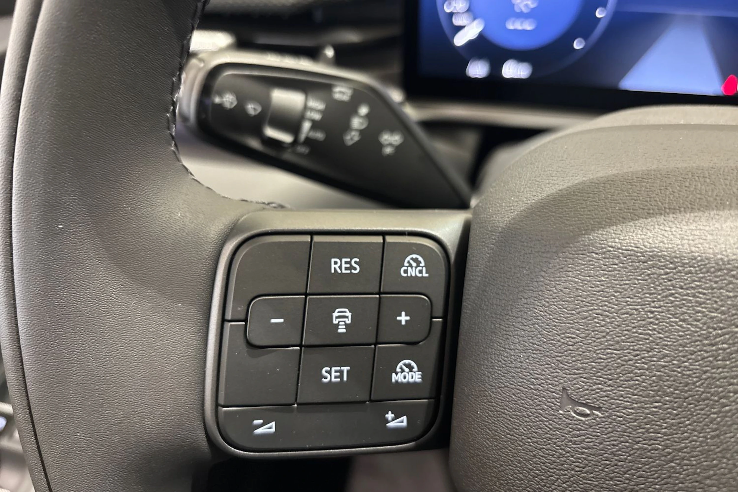 harmaa Volkswagen ID.3 Neo 2026 kuva 19.