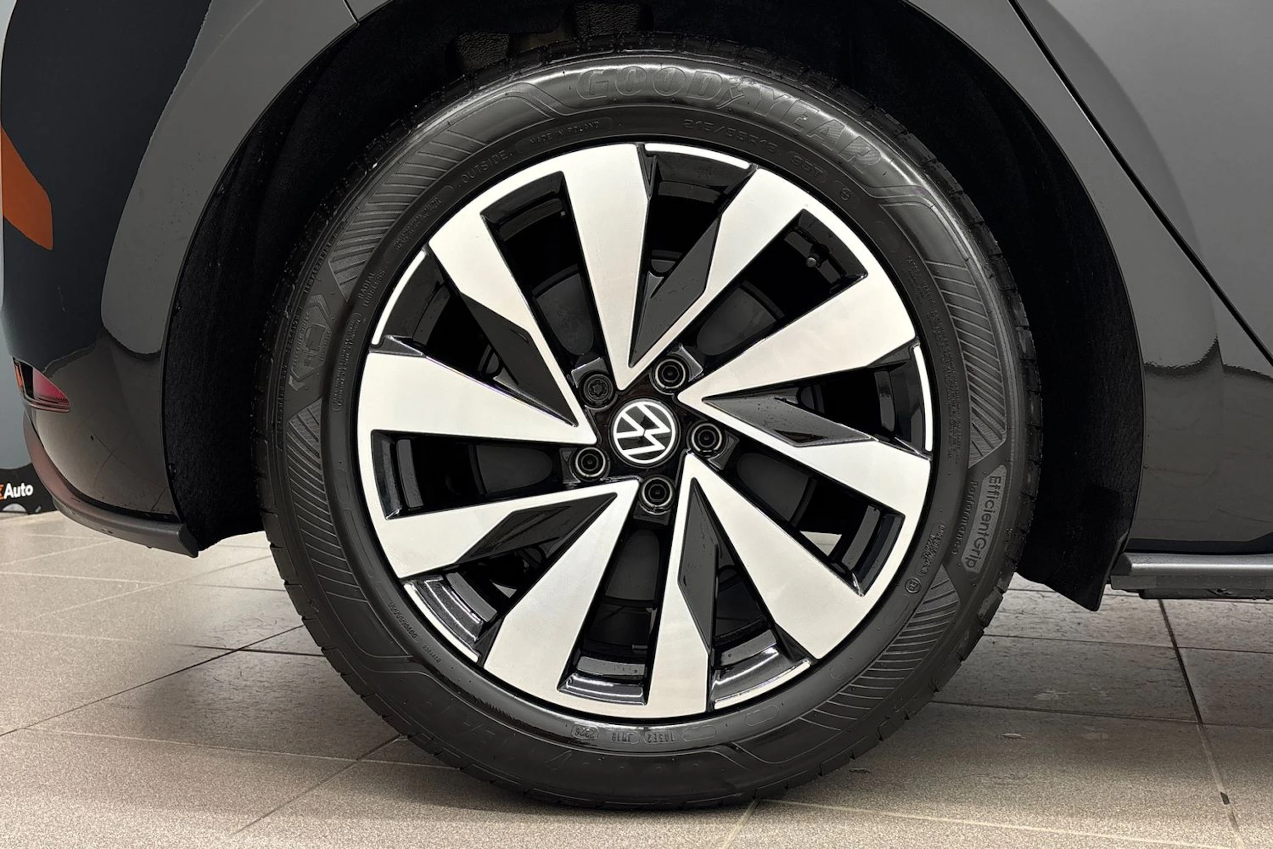 met. musta Volkswagen ID.3 2026 kuva 10.