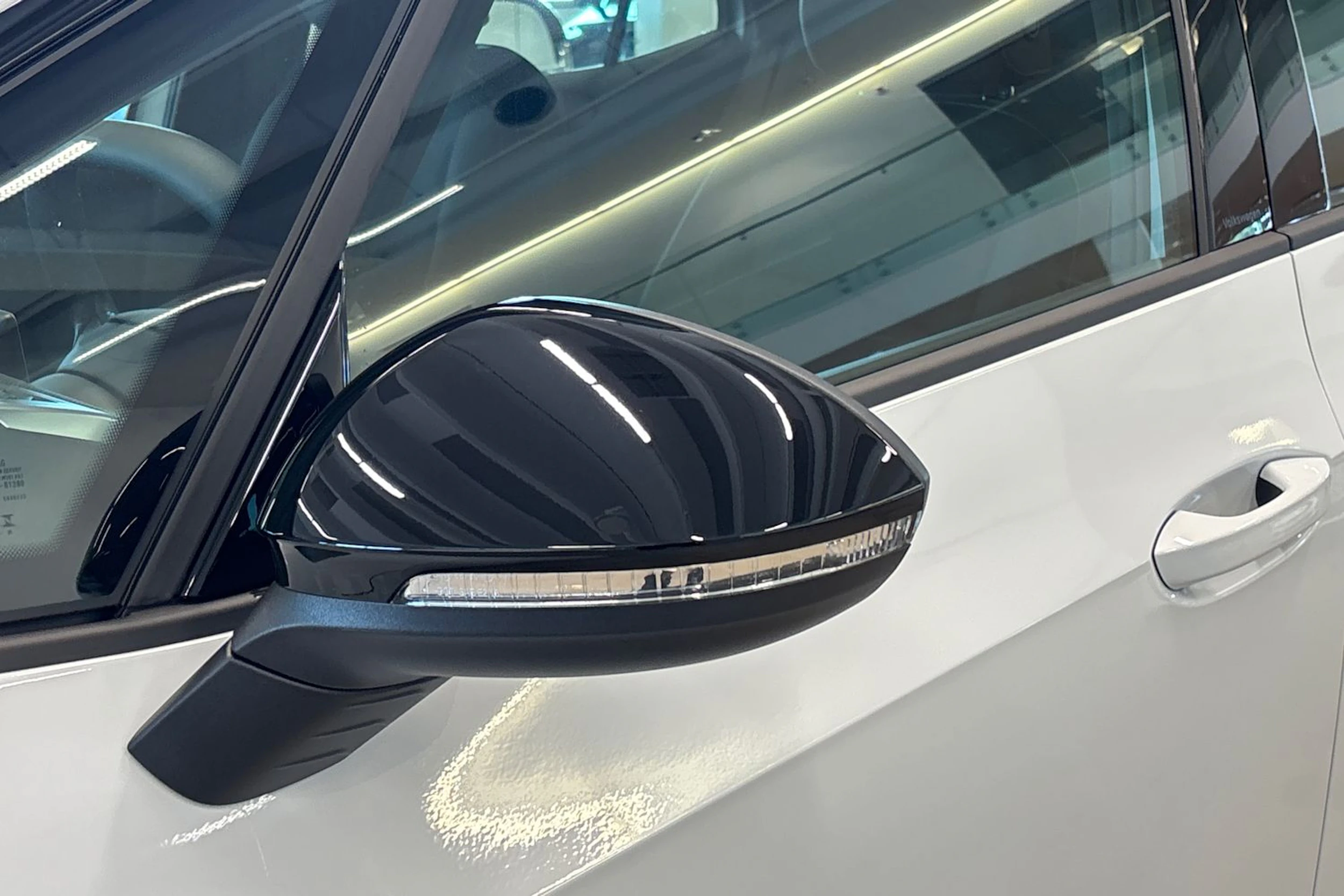 valkoinen Volkswagen ID.3 Neo 2026 kuva 14.
