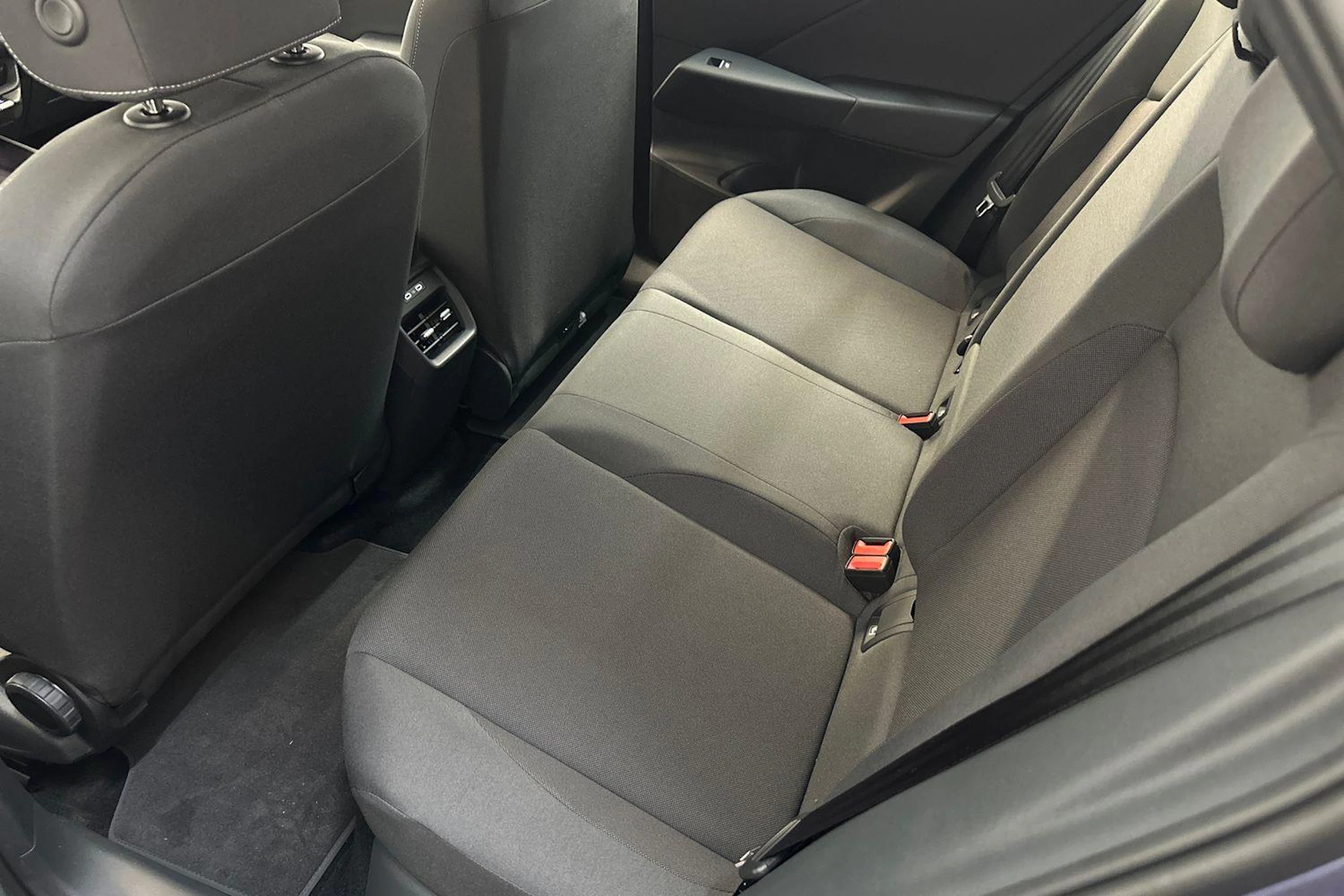 sininen Volkswagen ID.3 Neo 2026 kuva 8.