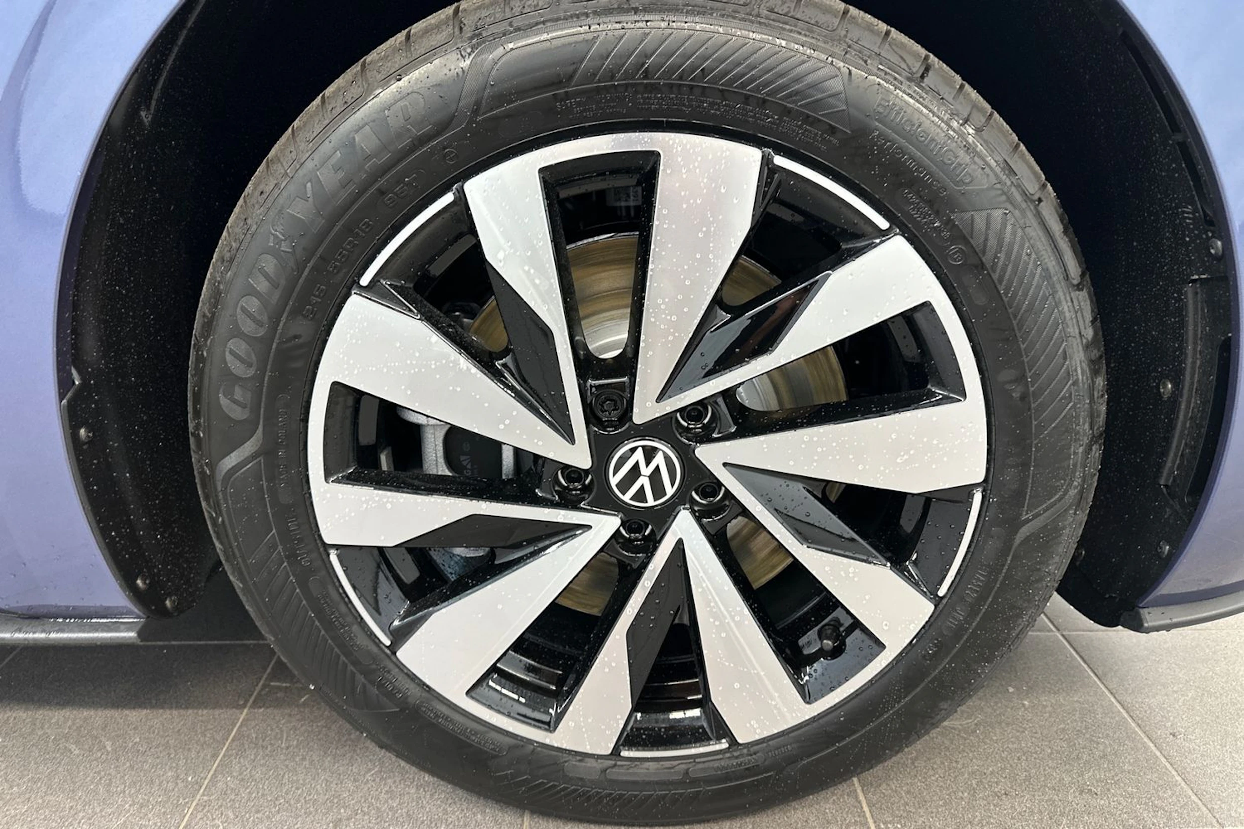 sininen Volkswagen ID.3 Neo 2026 kuva 10.