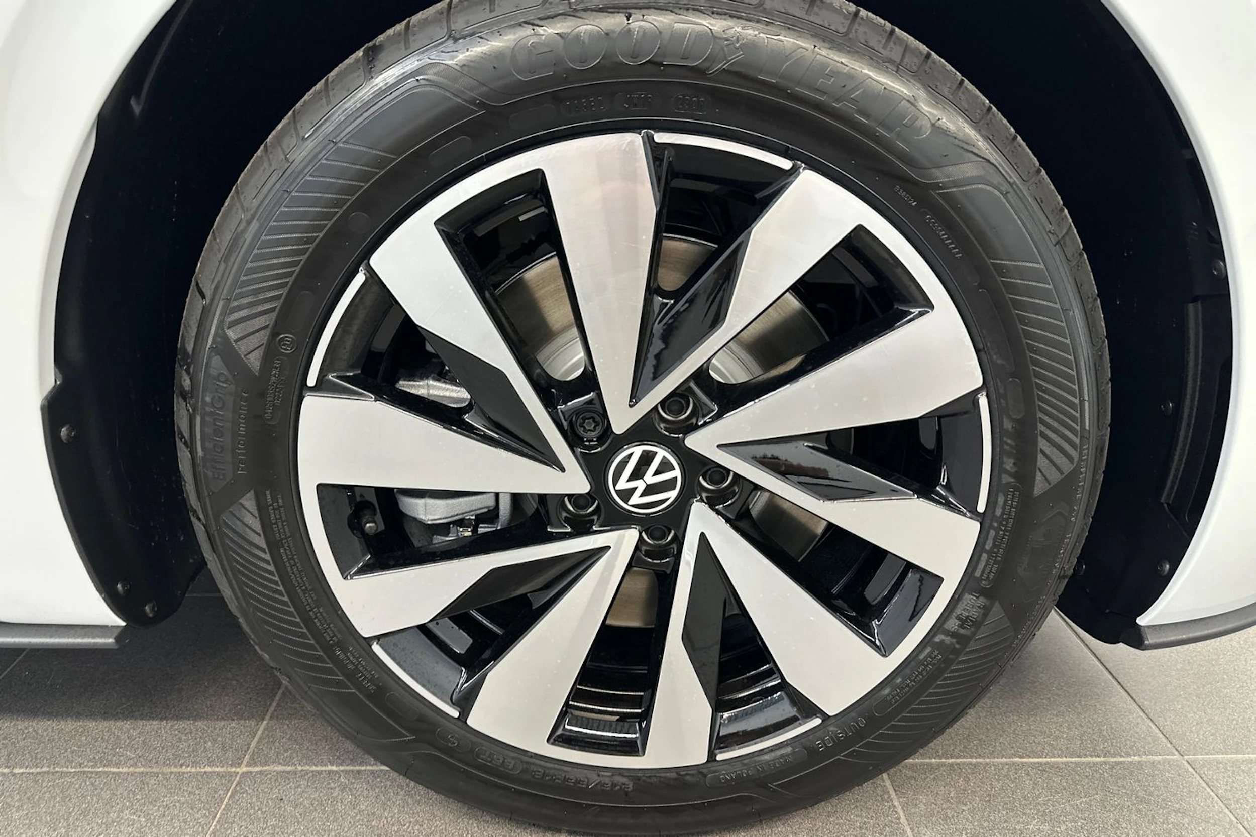 valkoinen Volkswagen ID.3 Neo 2026 kuva 10.