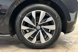 musta Volkswagen ID.3 Neo 2026 kuva 10.