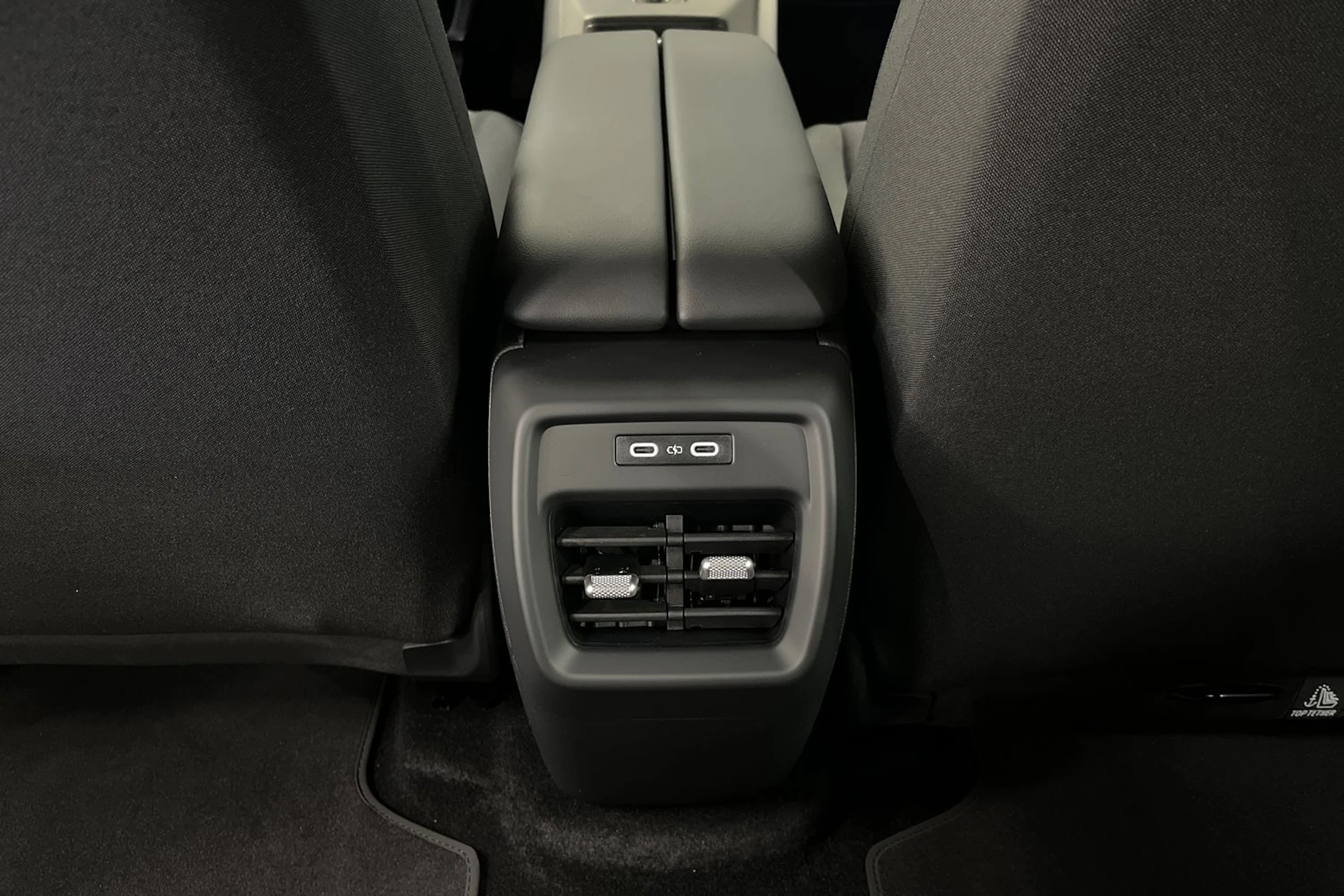 musta Volkswagen ID.3 Neo 2026 kuva 13.