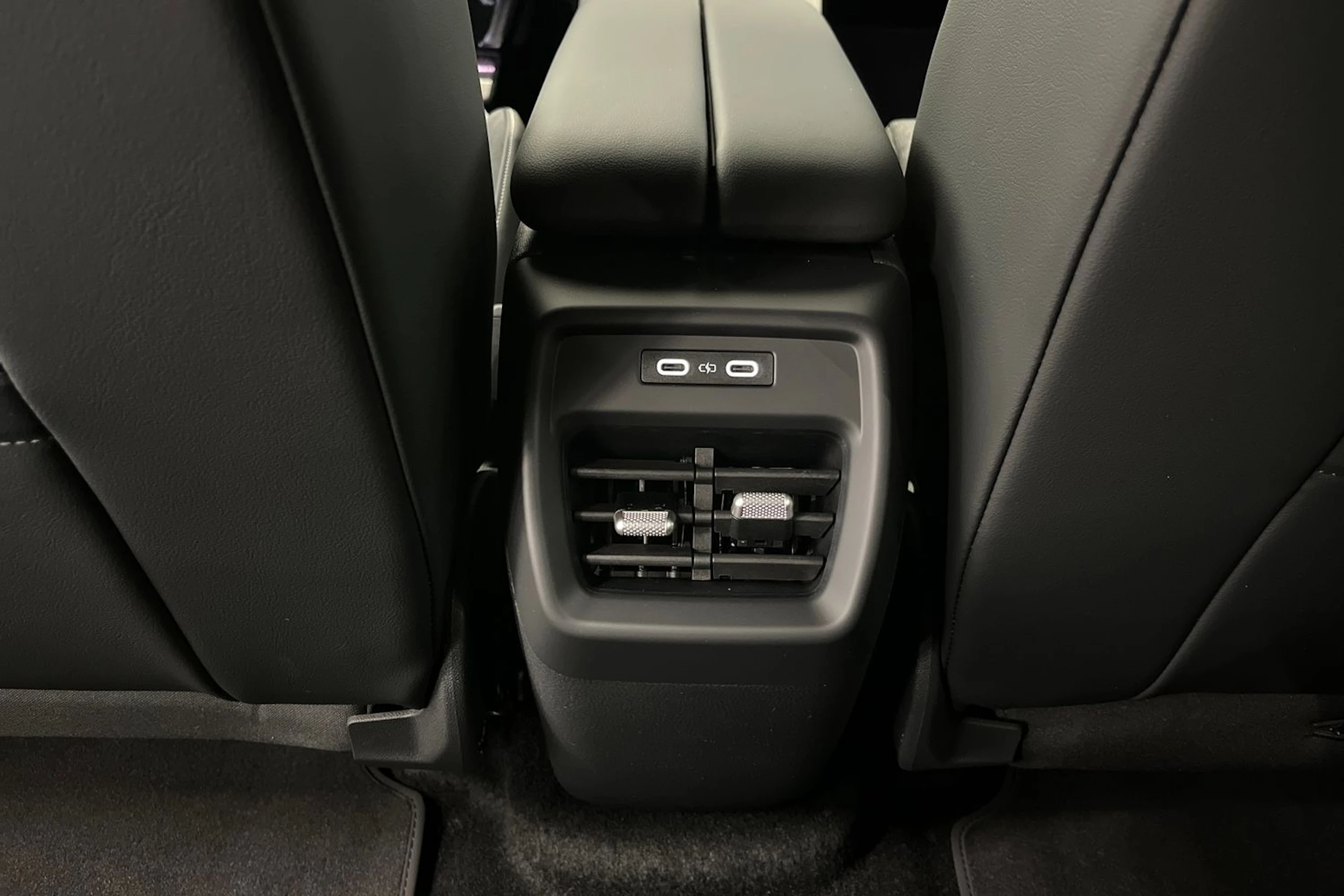 valkoinen Volkswagen ID.3 Neo 2026 kuva 12.