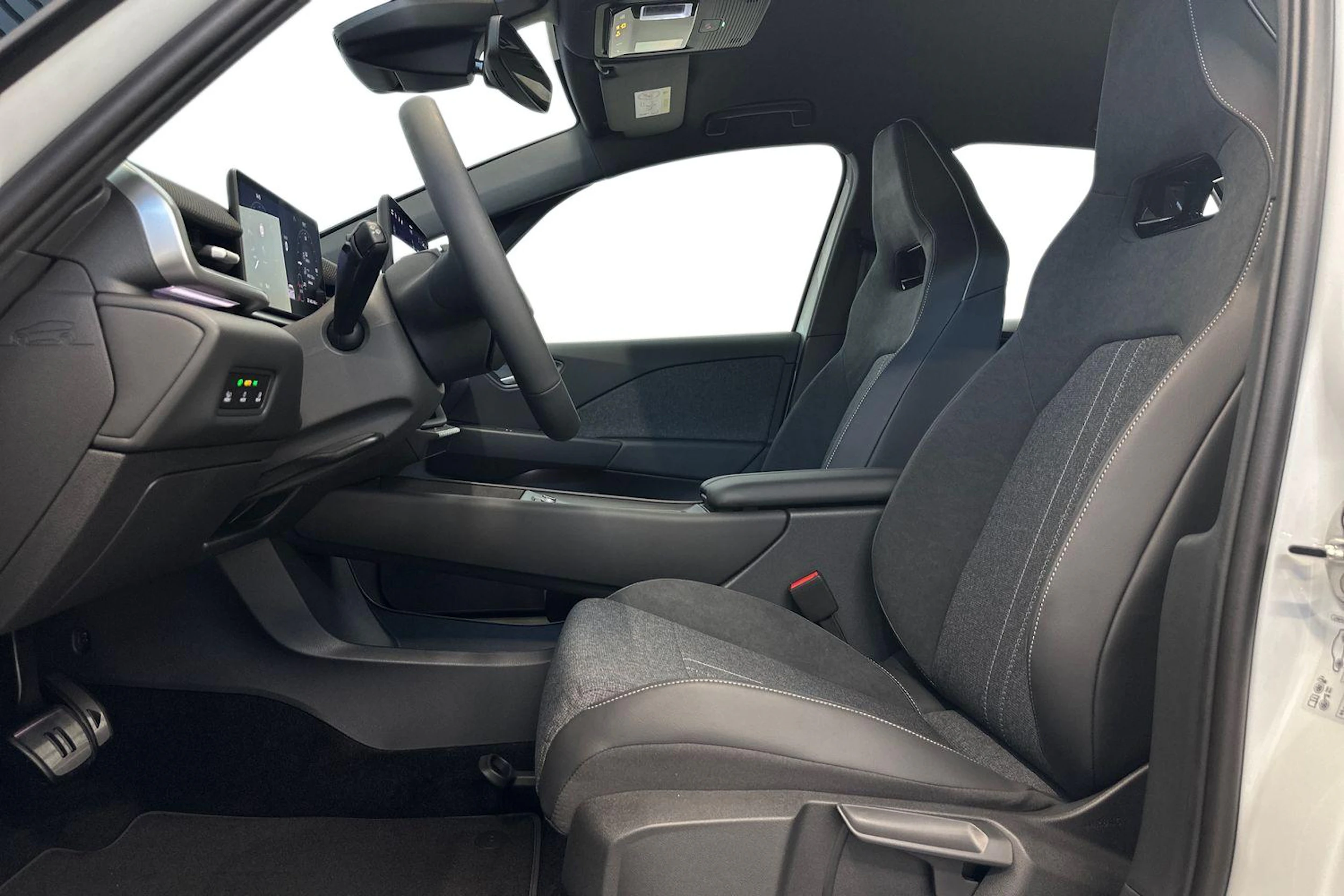 valkoinen Volkswagen ID.3 Neo 2026 kuva 7.