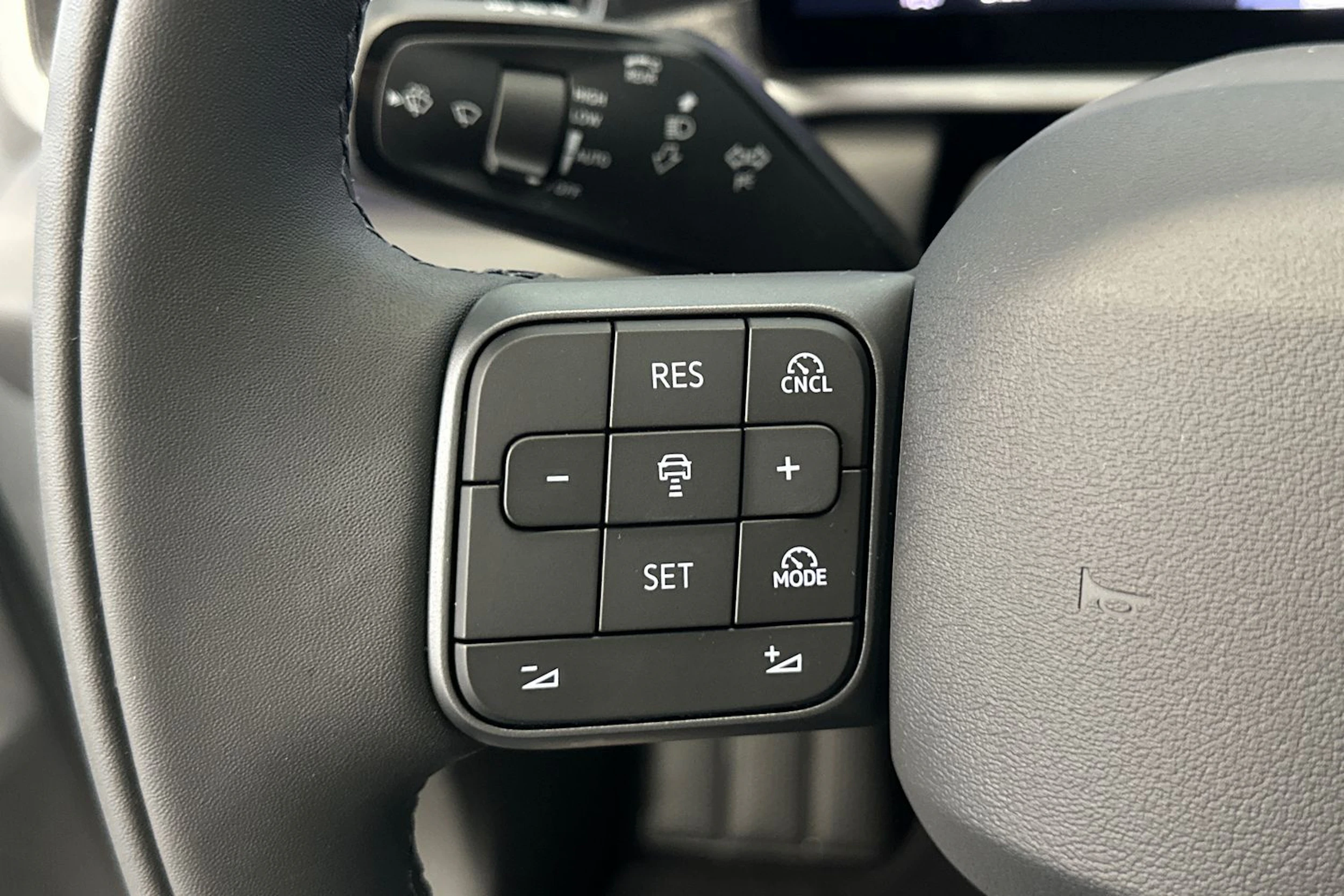 valkoinen Volkswagen ID.3 Neo 2026 kuva 13.