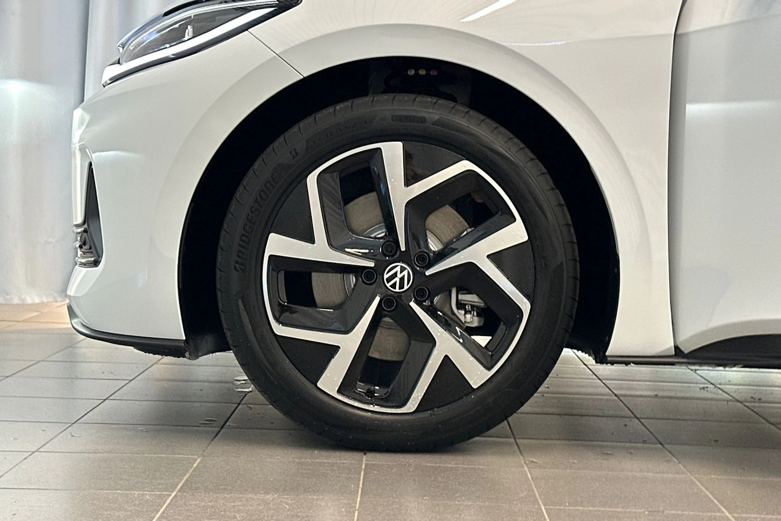 valkoinen Volkswagen ID.3 Neo 2026 kuva 21.