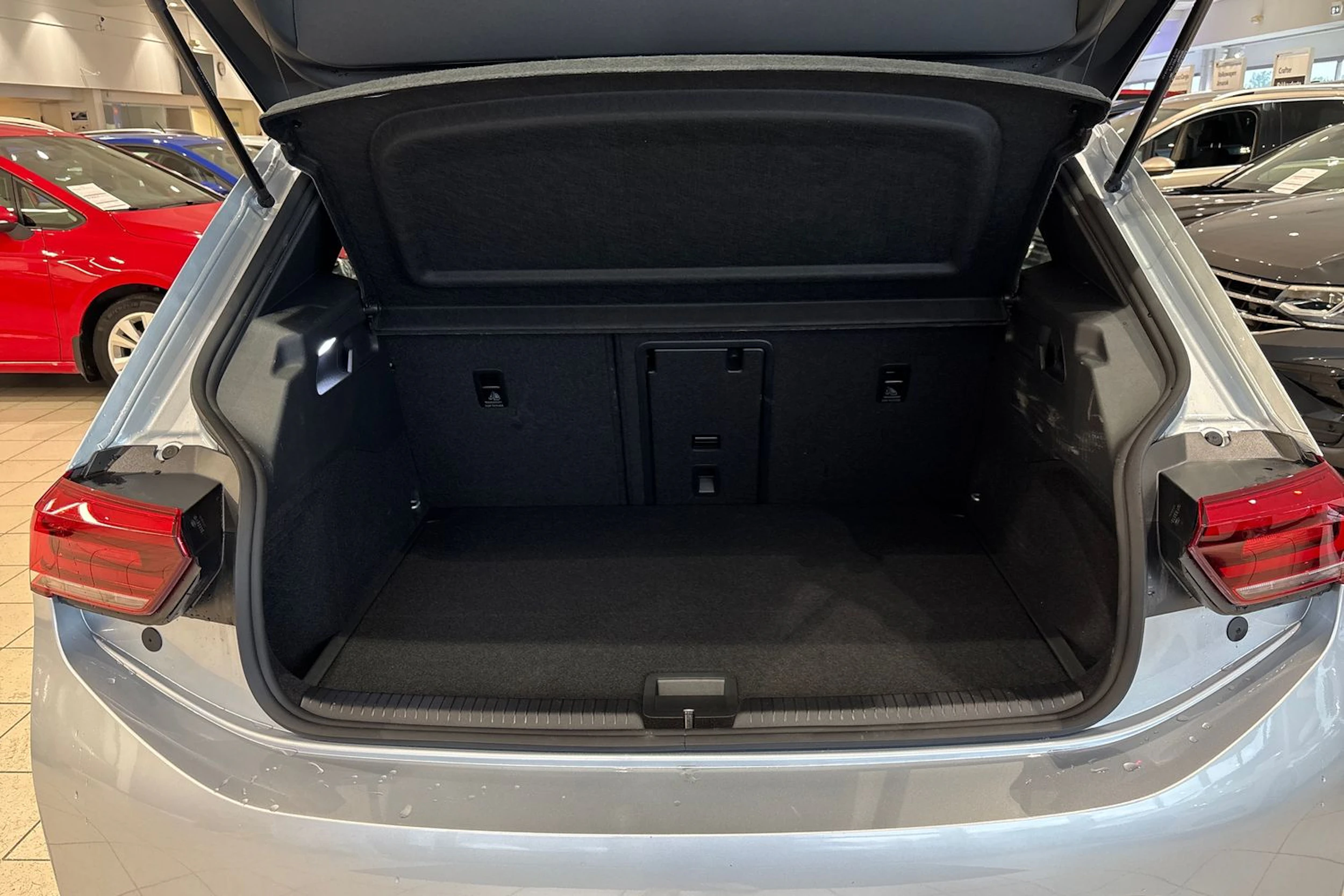 harmaa Volkswagen ID.3 Neo 2026 kuva 11.