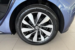 sininen Volkswagen ID.3 Neo 2027 kuva 10.