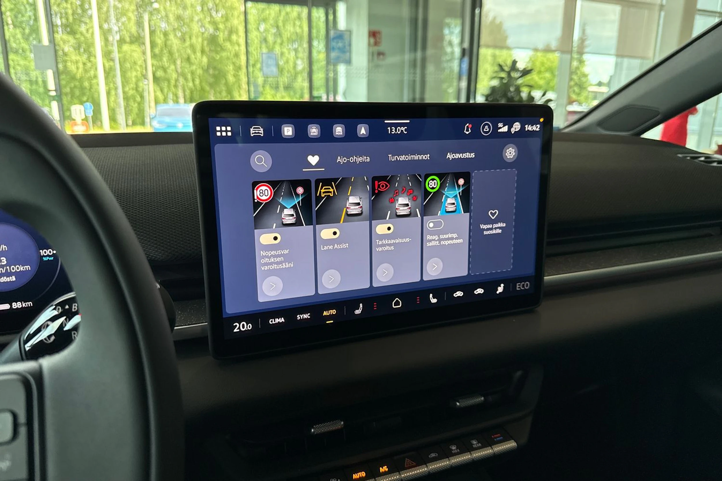 sininen Volkswagen ID.3 Neo 2027 kuva 13.