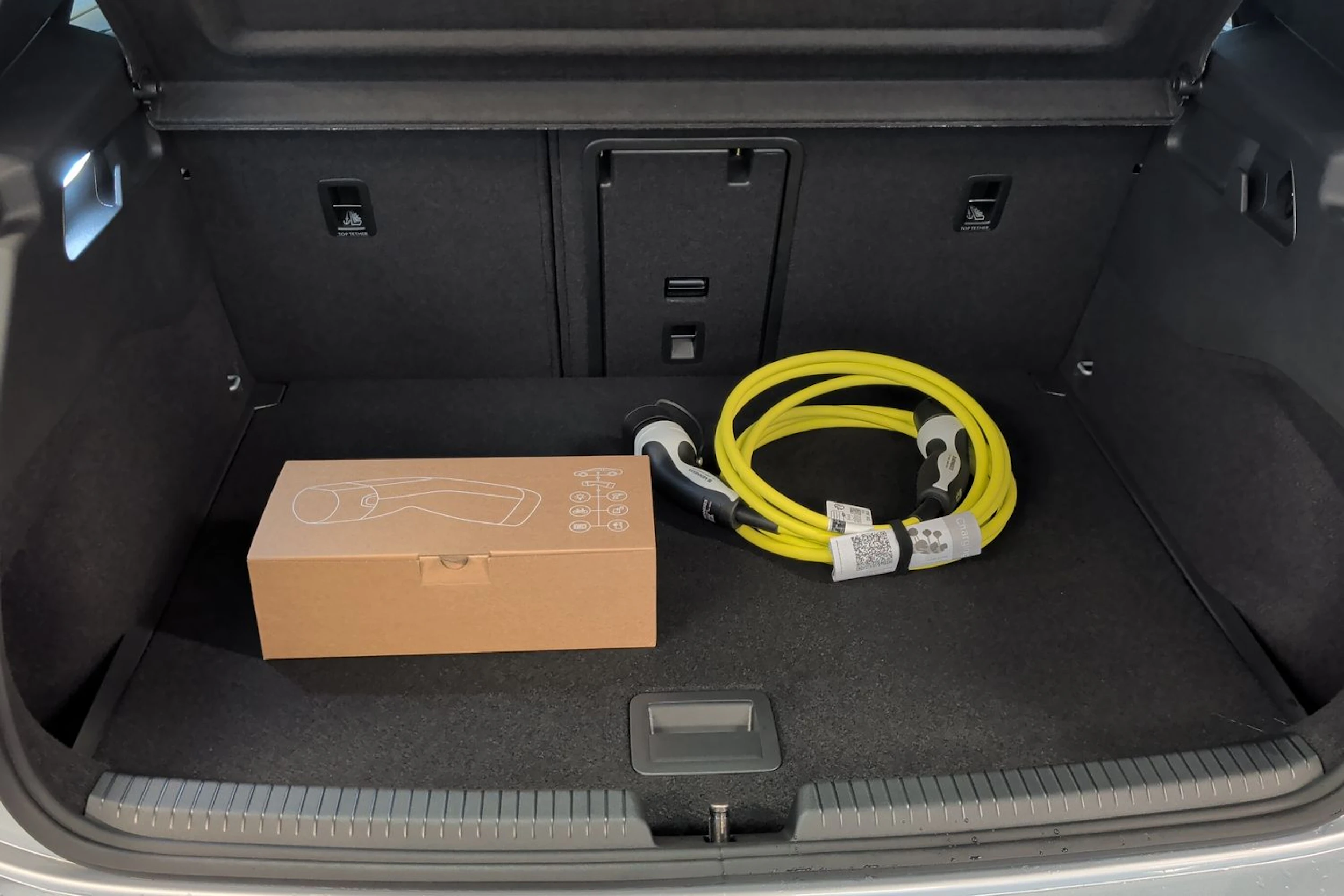 harmaa Volkswagen ID.3 Neo 2027 kuva 10.