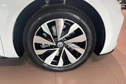 valkoinen Volkswagen ID.3 Neo 2027 kuva 10.