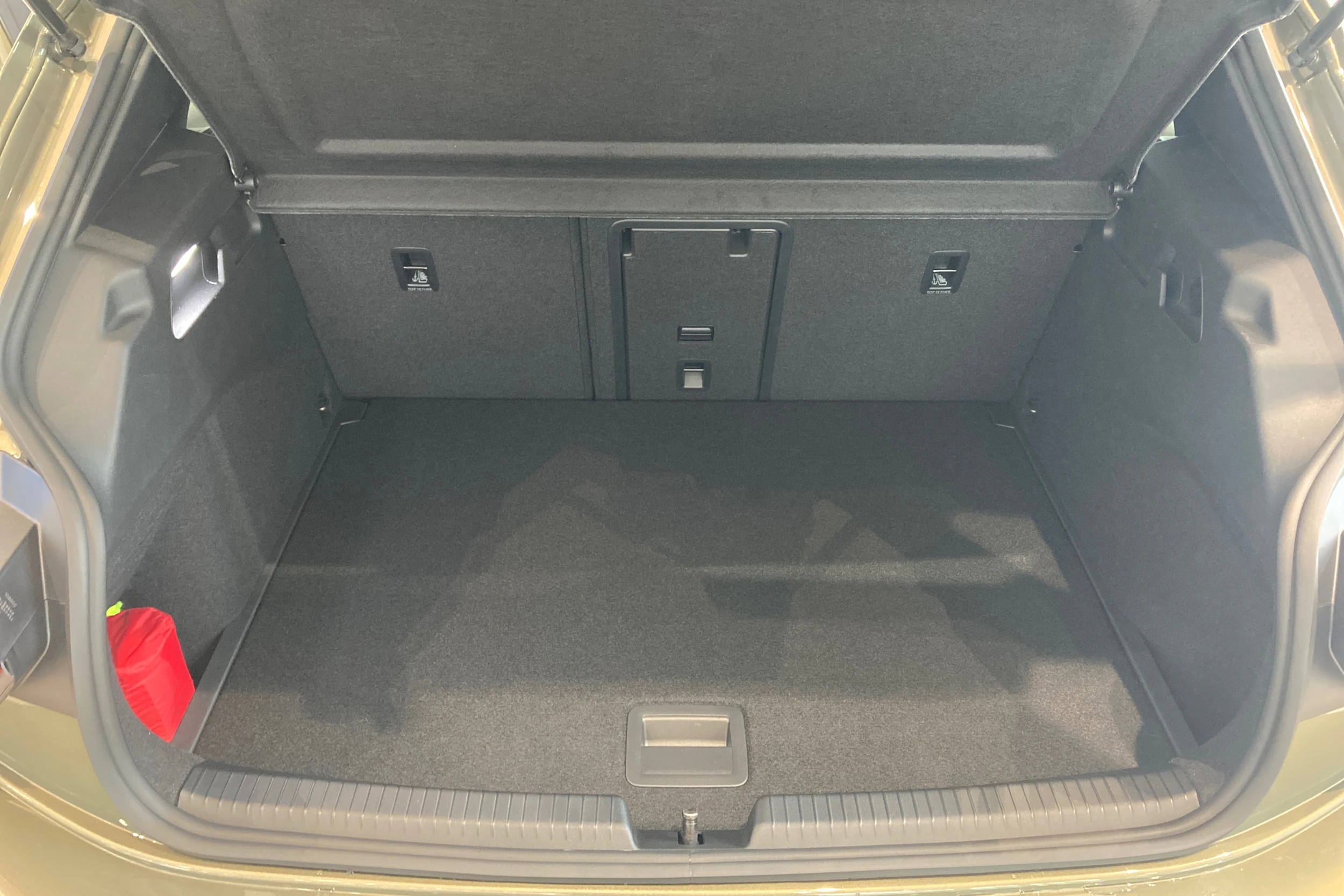 vihreä Volkswagen ID.3 Neo 2027 kuva 21.