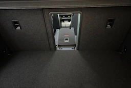 musta Volkswagen ID.3 Neo 2027 kuva 22.