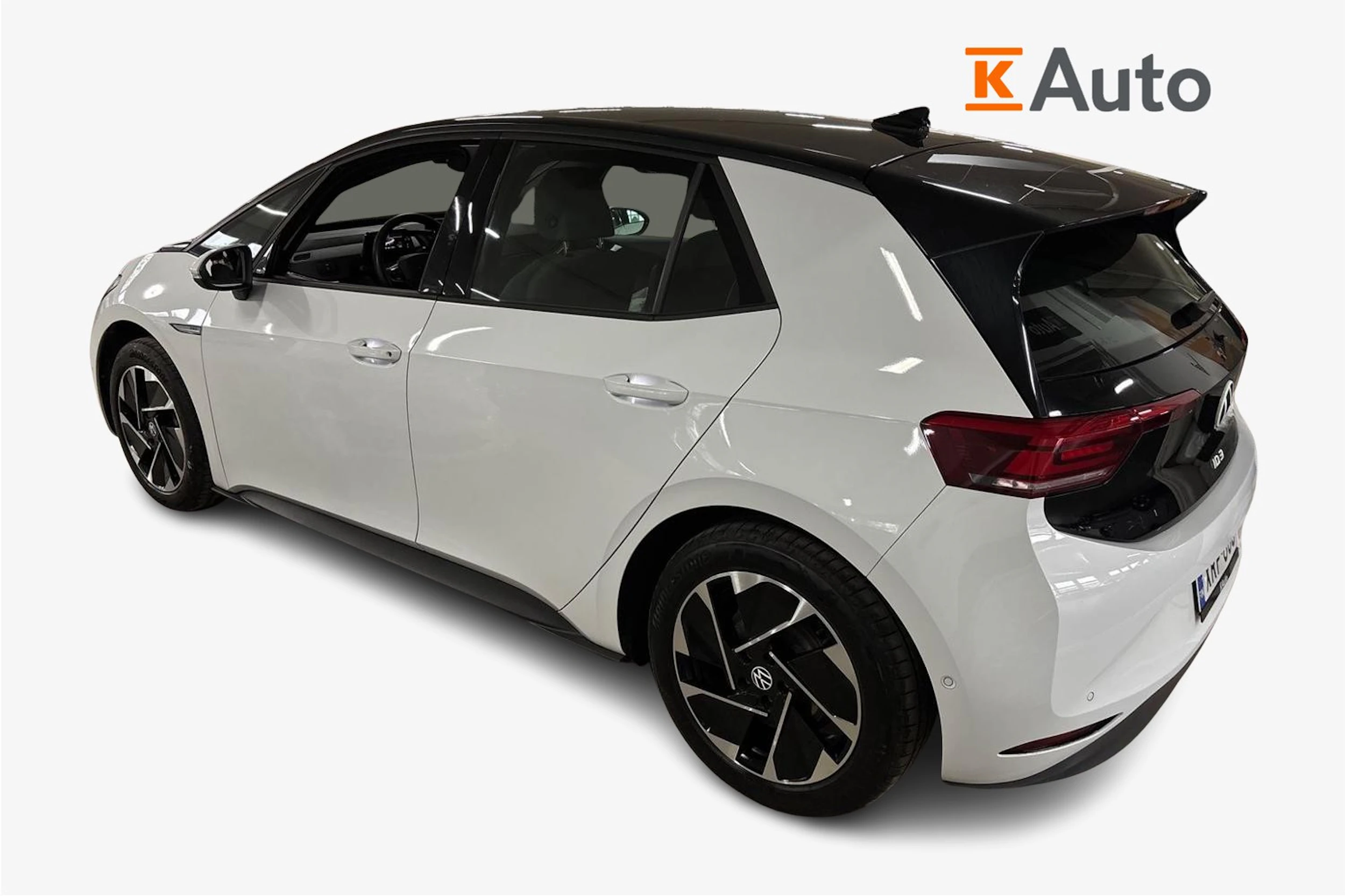 Valkoinen Volkswagen ID.3 2023 kuva 2.