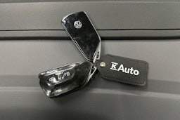 valkoinen Volkswagen ID.4 2021 kuva 24.