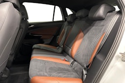 valkoinen Volkswagen ID.4 2021 kuva 8.