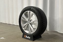 valkoinen Volkswagen ID.4 2021 kuva 10.