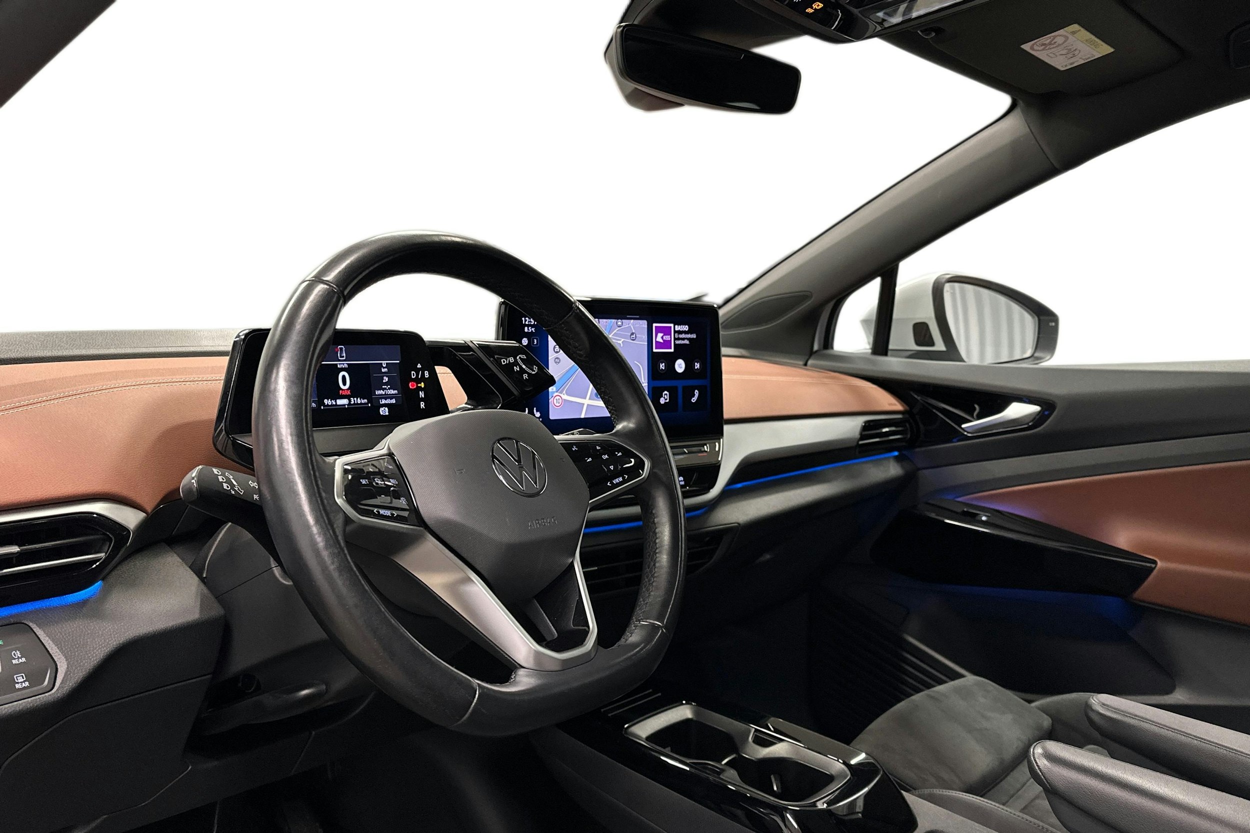 valkoinen Volkswagen ID.4 2021 kuva 7.