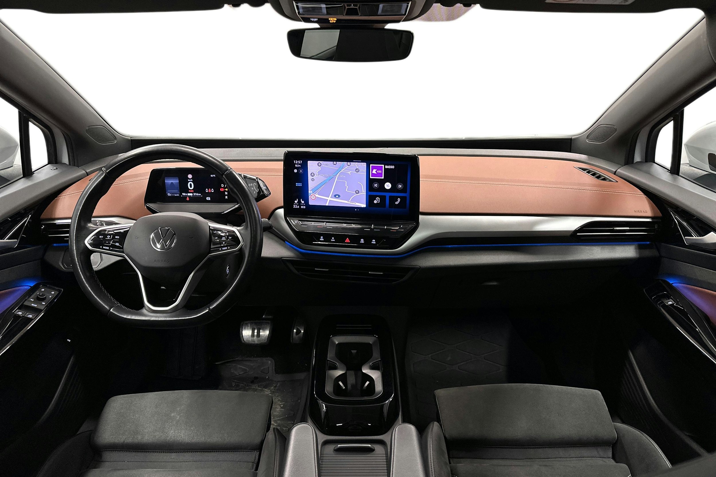 valkoinen Volkswagen ID.4 2021 kuva 9.