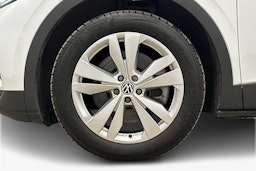 valkoinen Volkswagen ID.4 2021 kuva 11.