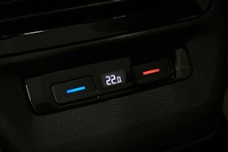 valkoinen Volkswagen ID.4 2021 kuva 17.