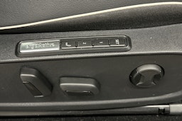 valkoinen Volkswagen ID.4 2021 kuva 20.