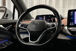 valkoinen Volkswagen ID.4 2021 kuva 21.