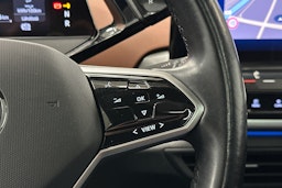 valkoinen Volkswagen ID.4 2021 kuva 23.