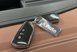 valkoinen Volkswagen ID.4 2021 kuva 35.