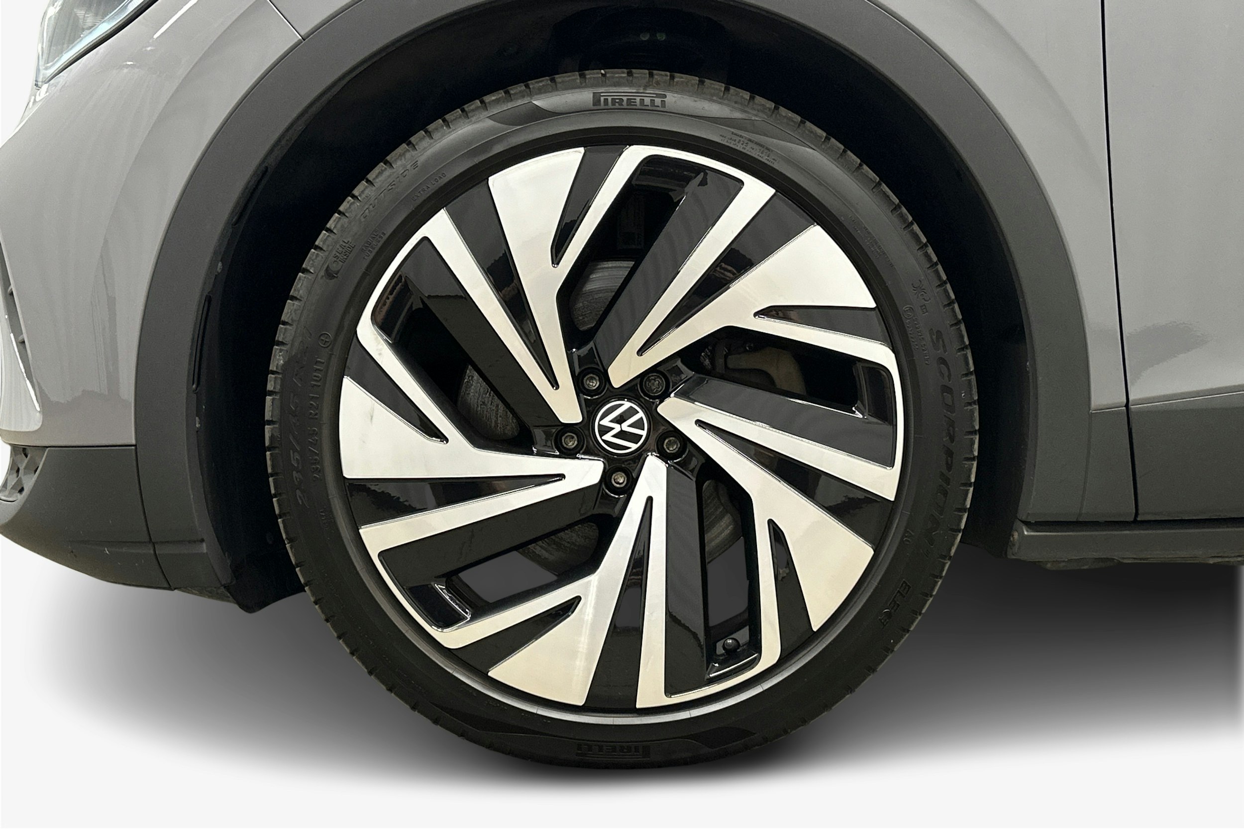 harmaa Volkswagen ID.4 2021 kuva 11.