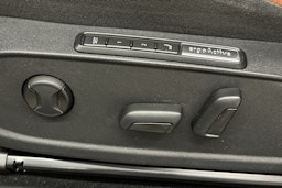 harmaa Volkswagen ID.4 2021 kuva 19.
