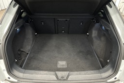 valkoinen Volkswagen ID.4 2021 kuva 14.