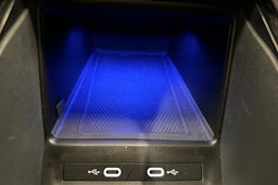 keltainen Volkswagen ID.4 2021 kuva 23.