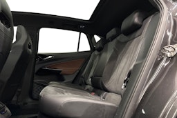 harmaa Volkswagen ID.4 2021 kuva 10.