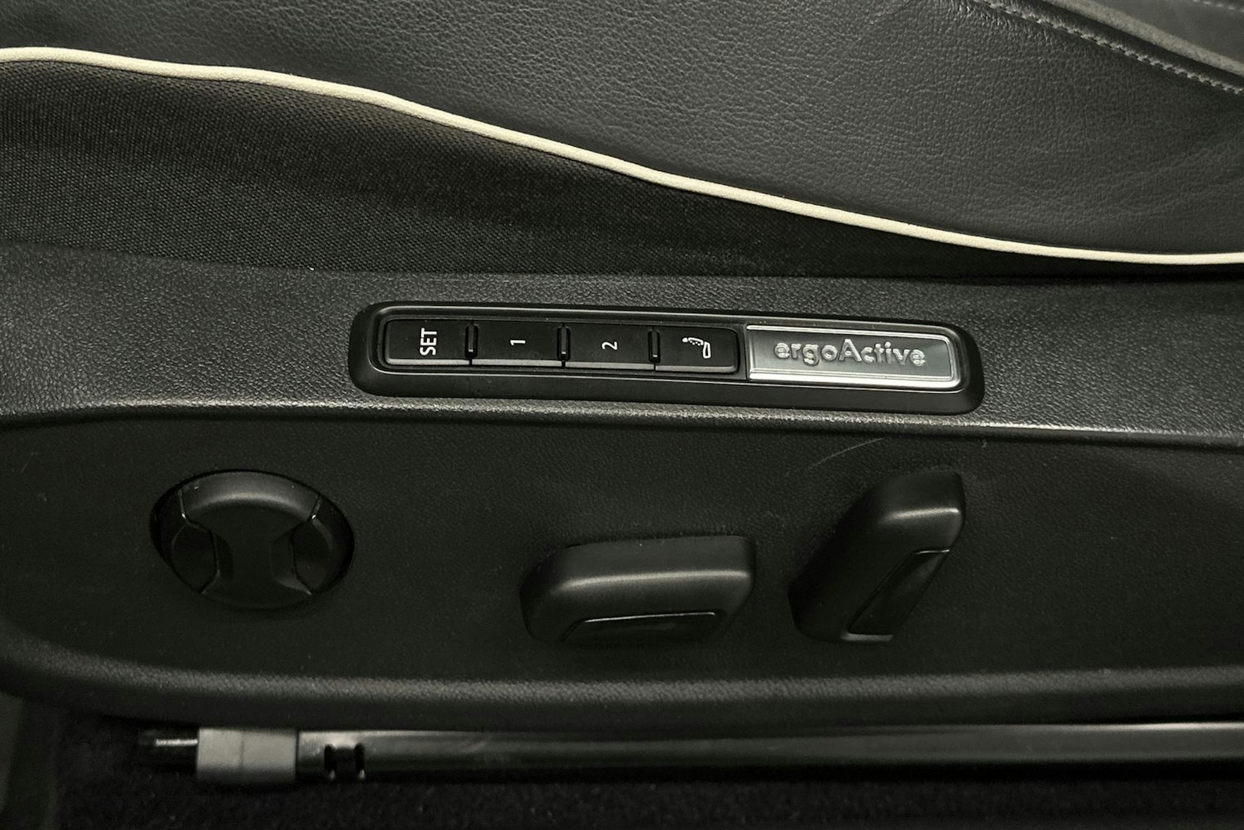 harmaa Volkswagen ID.4 2021 kuva 16.