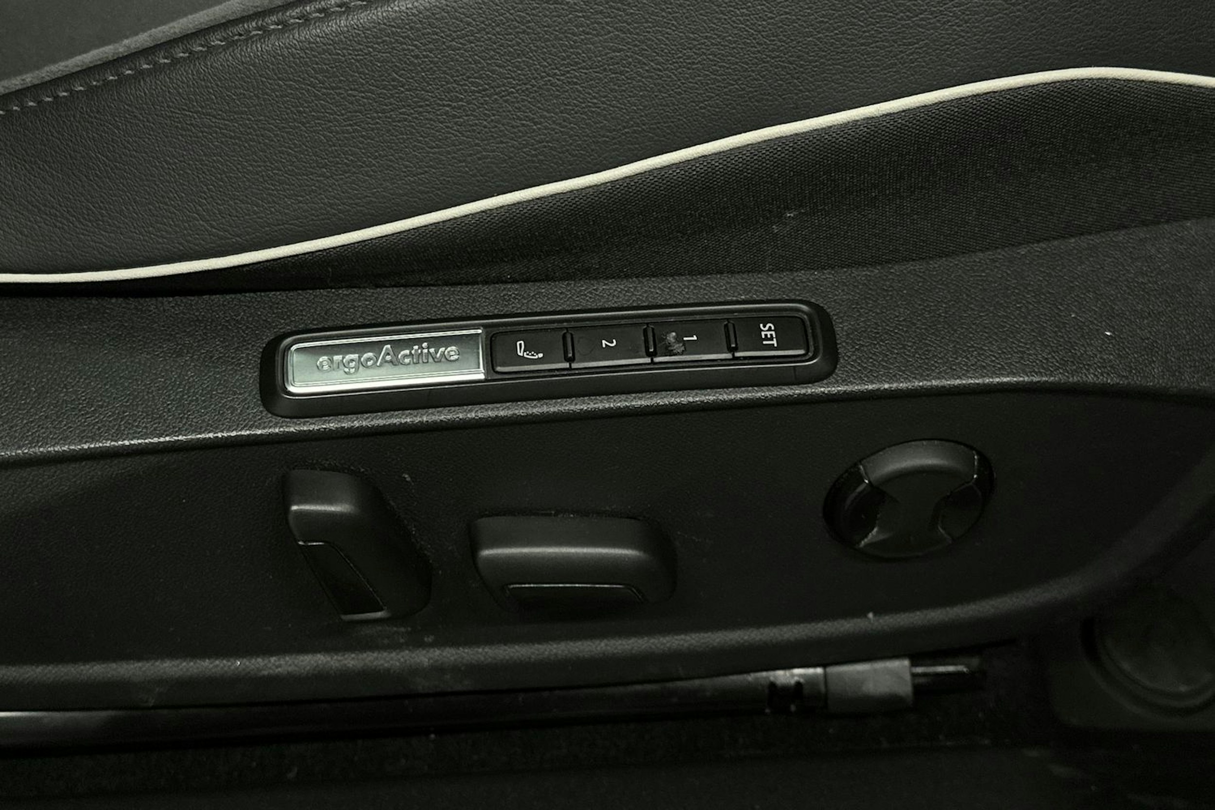 harmaa Volkswagen ID.4 2021 kuva 17.