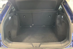 sininen Volkswagen ID.4 2021 kuva 29.