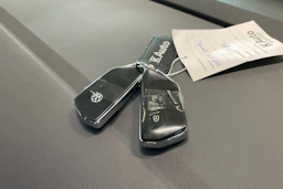 sininen Volkswagen ID.4 2021 kuva 30.