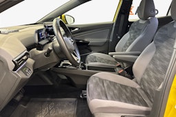keltainen Volkswagen ID.4 2021 kuva 11.